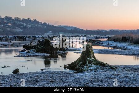 Macroom, The Gearagh, Cork, Irland. Januar 2021. Ein kalter frostiger Wintermorgen vor Sonnenaufgang im Gearagh nahe Macroom, Co. Cork, Irland. - Credit; David Creedon / Alamy Live News Stockfoto