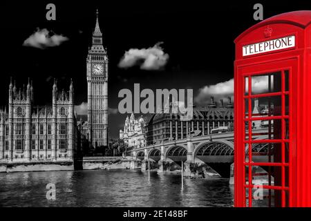 London Symbole mit BIG BEN, DOPPELDECKER-BUSSE und Red Phone Booth in England, Großbritannien Stockfoto