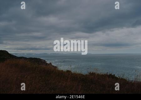 Blick auf Sturmwolken über dem Meer, von der Isle of Portland, Dorset Stockfoto