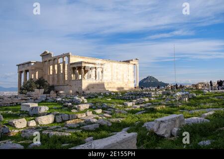 Athen - Dezember 2019: Blick auf den alten Tempel der Athena Stockfoto
