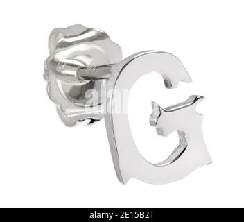 Silber Alphabet Ohrring entworfen von Wendy Brandes fotografiert auf einem Weißer Hintergrund Stockfoto
