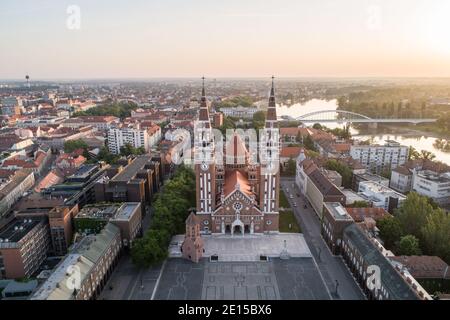 Die Votivkirche und Kathedrale der Katholischen Kathedrale unserer Lieben Frau In Szeged Stockfoto