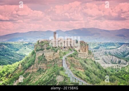 Blick auf die schöne Civita di Bagnoregio - Viterbo Italien Stockfoto