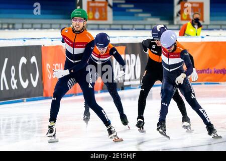 HEERENVEEN, NIEDERLANDE - 3. JANUAR: Dylan Hoogerwerf, Melle van t Wout, Jens van t Wout, Sjinkie Knegt während der Niederländischen Nationalmeisterschaften Al Stockfoto