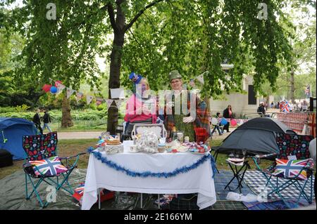 Atmosphäre in der Mall vor der Hochzeit von Prinz William und Kate Middleton, die morgen in London, Großbritannien, am 28. April 2011 stattfinden wird. Foto von Thierry Orban/ABACAPRESS.COM Stockfoto