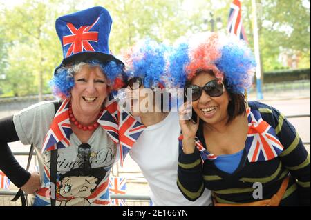 Atmosphäre in der Mall vor der Hochzeit von Prinz William und Kate Middleton, die morgen in London, Großbritannien, am 28. April 2011 stattfinden wird. Foto von Thierry Orban/ABACAPRESS.COM Stockfoto