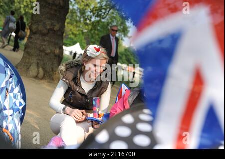 Atmosphäre in der Mall vor der Hochzeit von Prinz William und Kate Middleton, die morgen in London, Großbritannien, am 28. April 2011 stattfinden wird. Foto von Thierry Orban/ABACAPRESS.COM Stockfoto