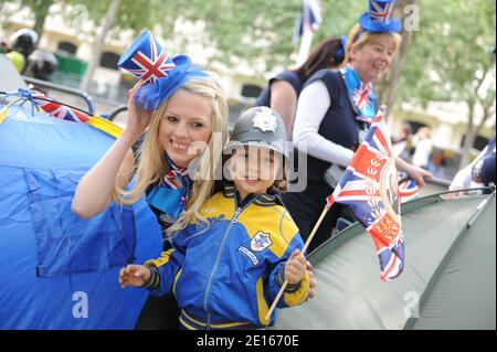 Atmosphäre in der Mall vor der Hochzeit von Prinz William und Kate Middleton, die morgen in London, Großbritannien, am 28. April 2011 stattfinden wird. Foto von Thierry Orban/ABACAPRESS.COM Stockfoto