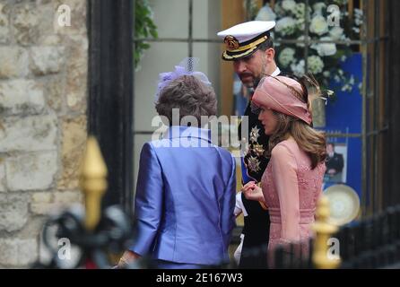 Königin Sofia, Kronprinz Felipe und Kronprinzessin Letizia von Spanien kommen am 29. April 2011 in Westminster Abbey zur Hochzeit von Prinz William mit Kate Middleton in London an. Foto von Frederic Nebinger/ABACAPRESS.COM Stockfoto