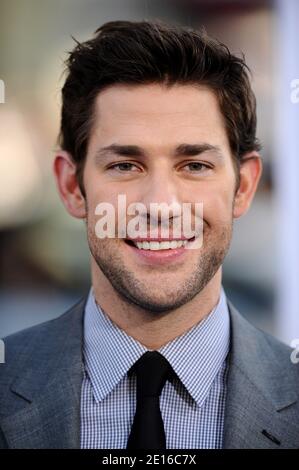 John Krasinski kommt bei der Premiere von Warner Bros. 'Something Borrowed' an, die am 3. Mai 2011 in Grauman's Chinese Theatre in Los Angeles, Kalifornien, stattfand. Foto von Lionel Hahn/ABACAPRESS.COM Stockfoto