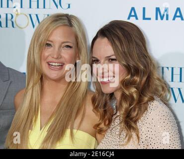 Kate Hudson, Hilary Swank, Something Borrowed, EINE Warner Brothers Weltpremiere im Grauman's Chinese Theatre in Hollywood, Kalifornien. Mai 2011. (Im Bild: Kate Hudson, Hilary Swank). Foto von Baxter/ABACAPRESS.COM Stockfoto