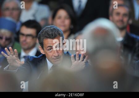 Der französische Präsident Nicolas Sarkozy ist bei einem Treffen über das Gesundheitssystem am 5. Mai 2011 in Fontainebleau zu Besuch. Foto von Thierry Orban/ABACAPRESS.COM Stockfoto