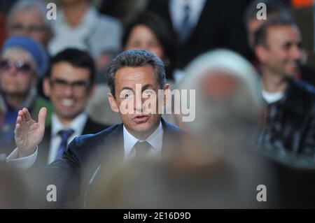 Der französische Präsident Nicolas Sarkozy ist bei einem Treffen über das Gesundheitssystem am 5. Mai 2011 in Fontainebleau zu Besuch. Foto von Thierry Orban/ABACAPRESS.COM Stockfoto