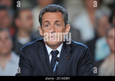 Der französische Präsident Nicolas Sarkozy ist bei einem Treffen über das Gesundheitssystem am 5. Mai 2011 in Fontainebleau zu Besuch. Foto von Thierry Orban/ABACAPRESS.COM Stockfoto