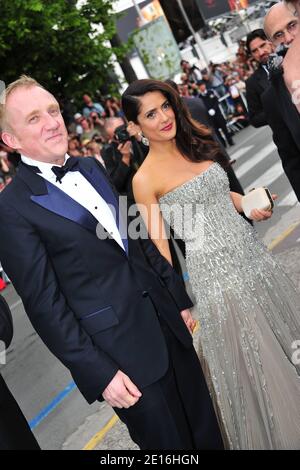 Francois-Henri Pinault und Salma Hayek bei der Ankunft um Mitternacht in Paris Vorführung und die Eröffnungszeremonie im Palais des Festivals während der 64. Cannes Film Festival in Cannes, Frankreich am 11. Mai 2011. Foto von Frederic Nebinger/ABACAPRESS.COM Stockfoto