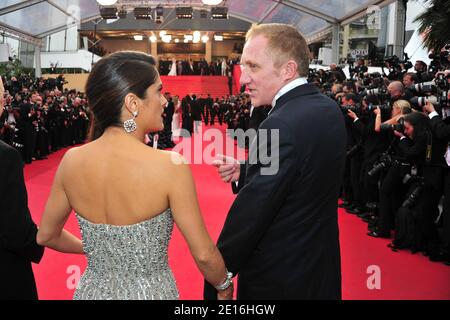 Francois-Henri Pinault und Salma Hayek bei der Ankunft um Mitternacht in Paris Vorführung und die Eröffnungszeremonie im Palais des Festivals während der 64. Cannes Film Festival in Cannes, Frankreich am 11. Mai 2011. Foto von Frederic Nebinger/ABACAPRESS.COM Stockfoto