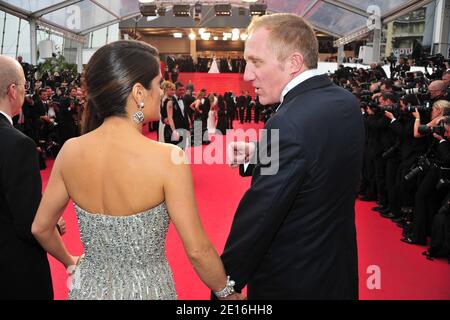 Francois-Henri Pinault und Salma Hayek bei der Ankunft um Mitternacht in Paris Vorführung und die Eröffnungszeremonie im Palais des Festivals während der 64. Cannes Film Festival in Cannes, Frankreich am 11. Mai 2011. Foto von Frederic Nebinger/ABACAPRESS.COM Stockfoto