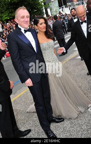 Francois-Henri Pinault und Salma Hayek bei der Ankunft um Mitternacht in Paris Vorführung und die Eröffnungszeremonie im Palais des Festivals während der 64. Cannes Film Festival in Cannes, Frankreich am 11. Mai 2011. Foto von Frederic Nebinger/ABACAPRESS.COM Stockfoto