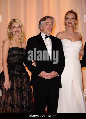 Melanie Laurent, Robert De Niro und Uma Thurman bei der Eröffnungsfeier im Palais des Festivals während der 64. Filmfestspiele von Cannes am 11. Mai 2011 in Cannes, Frankreich. Foto von Hahn-Nebinger/ABACAPRESS.COM Stockfoto