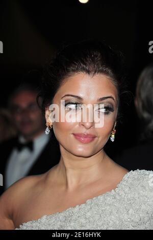 Aishwarya Rai Ankunft zum Galadinner nach der Eröffnungszeremonie der 64. Internationalen Filmfestspiele von Cannes, im Hotel Majestic Barriere in Cannes, Südfrankreich am 11. Mai 2011. Foto von Hahn-Nebinger/ABACAPRESS.COM Stockfoto