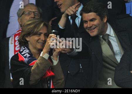 Valerie Pecresse und Franck Louvrier nehmen am 14. Mai 2011 am französischen Pokalfinale Paris Saint-Germain gegen Lille im Stade de France in Saint-Denis bei Paris, Frankreich, Teil. Lille gewann 1:0. Foto von Christophe Guibbaud/ABACAPRESS.COM Stockfoto