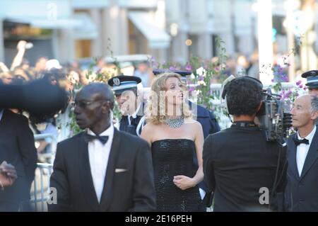 Die französische Schauspielerin Alexandra Lamy kommt am 15. Mai 2011 zur Vorführung von "The Artist" bei den 64. Filmfestspielen von Cannes in Cannes, Frankreich. Foto von Ammar Abd Rabbo/ABACAPRESS.COM Stockfoto