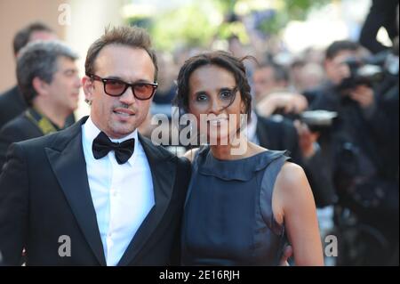 Der französische Schauspieler Vincent Perez und seine Frau Karine Silla kommen am 16. Mai 2011 zur Vorführung von "Tree of Life" bei den 64. Filmfestspielen von Cannes in Cannes, Frankreich, an. Foto von Ammar Abd Rabbo/ABACAPRESS.COM Stockfoto