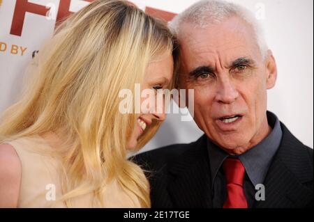 Ludivine Sagnier und Regisseur Lee Tamahori nehmen am 20. Juni 2011 an der Vorführung "Devil's Double" beim Los Angeles Film Festival in Downtown Los Angeles, CA, USA Teil. Foto von Lionel Hahn/ABACAPRESS.COM Stockfoto