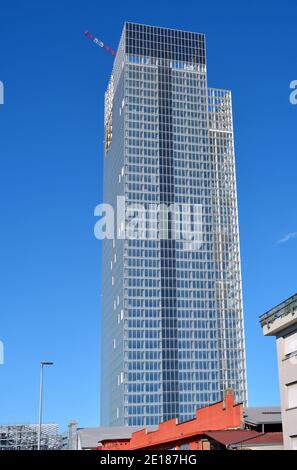 Turin, Piemont/Italien- 03/19/2019- der Bau des Hochhauses der Region Piemont, entworfen vom Architekten Fuksas, im Lingotto Nizza Millefo Stockfoto