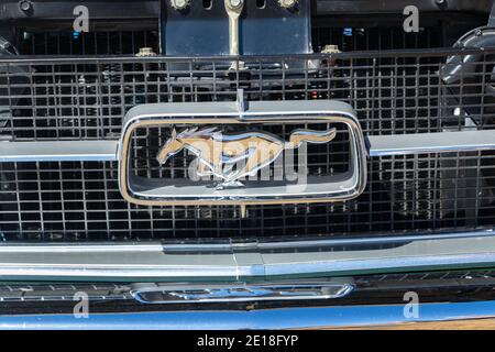 Ford Mustang Grill und Emblem Stockfoto