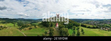 Luftaufnahme von Kalvarienberg in Banska Stiavnica, Slowakei Stockfoto