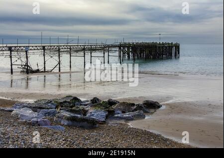 Totland Bay Pier an der Westküste der Isle of Wight in Hampshire, England, Großbritannien Stockfoto