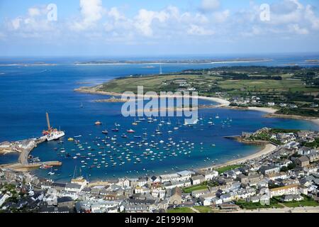 Vereinigtes Königreich, Cornwall: Isles of Scilly: Luftaufnahme des Hafens von St. Mary's Stockfoto