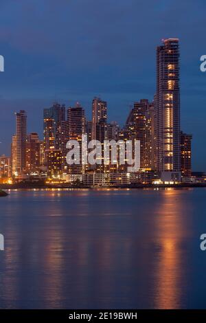 Skyline von Panama City am Pazifik. Hauptstadt von Panama Stockfoto