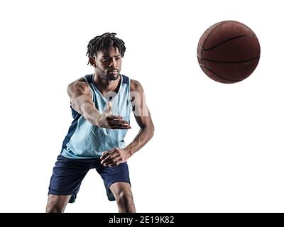 eine afroamerikanische afrikanischen Basketball-Spieler-Mann in Silhouette Schatten auf weißem Hintergrund isoliert Stockfoto