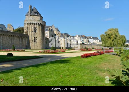 Garten und Schloss in Vannes, einer Gemeinde im Département Morbihan in der Bretagne im Nordwesten Frankreichs Stockfoto