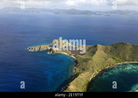 Britische Jungferninseln: Salt Island, südlich von Tortola. Die Vervielfältigung in nautischen Zeitschriften, nautischen Führern oder nautischen Websites ist verboten. Stockfoto