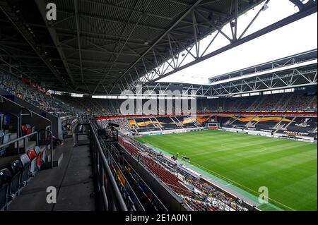 DEUTSCHLAND, DÜSSELDORF - 16. AUGUST 2020: Sportkomplex Esprit Arena in Düsseldorf. Fußballstadion Fortuna Stockfoto
