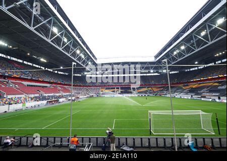 DEUTSCHLAND, DÜSSELDORF - 16. AUGUST 2020: Sportkomplex Esprit Arena in Düsseldorf. Fußballstadion Fortuna Stockfoto