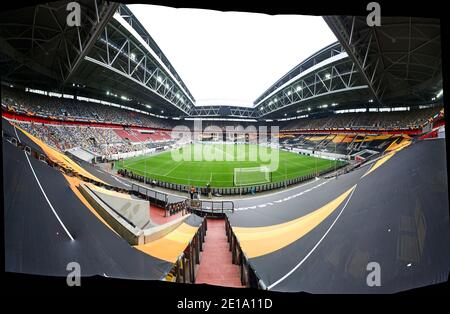 DEUTSCHLAND, DÜSSELDORF - 16. AUGUST 2020: Sportkomplex Esprit Arena in Düsseldorf. Fußballstadion Fortuna Stockfoto