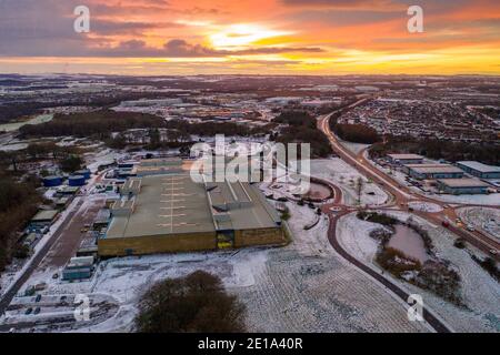 Der Pyramids Business Park befindet sich in Easter Inch, Bathgate, West Lothian. Der Veranstaltungsort wurde von NHS Lothian für Covid-19 Massenimpfungszentrum ausgewählt. Stockfoto