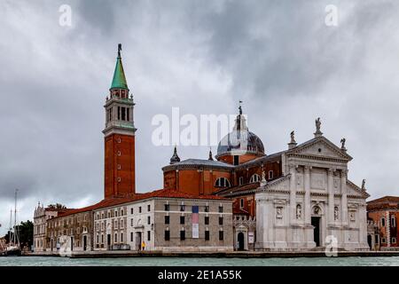 Kirche San Giorgio Maggiore und Glockenturm Giudecca, Venedig, Italien. Stockfoto