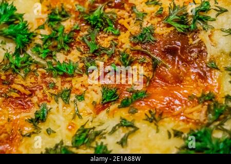 Eine detaillierte Nahaufnahme der oberen Oberfläche von einem Just Gekochte Lasagne Stockfoto