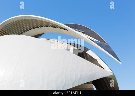 Der Palau de les Arts Reina Sofia Oper von Die Stadt der Künste und Wissenschaften oder Ciudad de las Artes y las Ciencias entworfen vom Architekten Santiago Ca Stockfoto