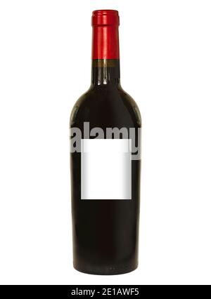 Flasche Rotwein mit leerem weißen Etikett zum Kopieren. Rote Kapsel auf dem Flaschenhals. Bild auf weißem Hintergrund isoliert. Stockfoto