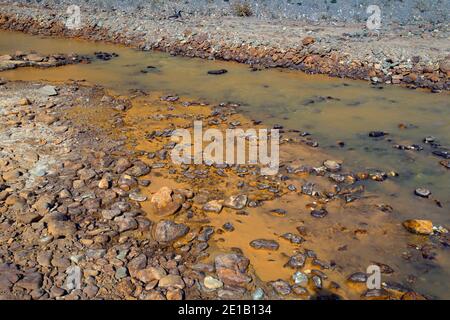 Acid Mine Drainage in Red Mountain Creek in SW Colorado Stockfoto