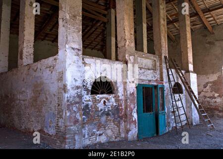 Verlassene Gebäude in der Po-Ebene, Lombardei, Italien Stockfoto