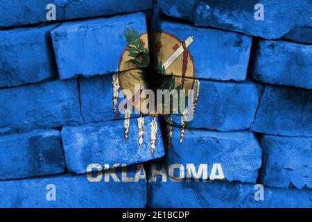 State of Oklahoma Flagge auf Ziegelmauer gemalt Stockfoto