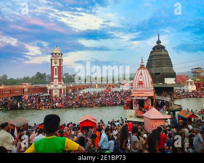 Har-ki-Pauri ist eine berühmte Ghat an den Ufern des Ganges in Haridwar, Indien Stockfoto