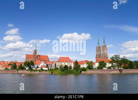 Wunderschöne Skyline des ältesten Teils von Breslau, Ostrow Tumski, Polen Stockfoto